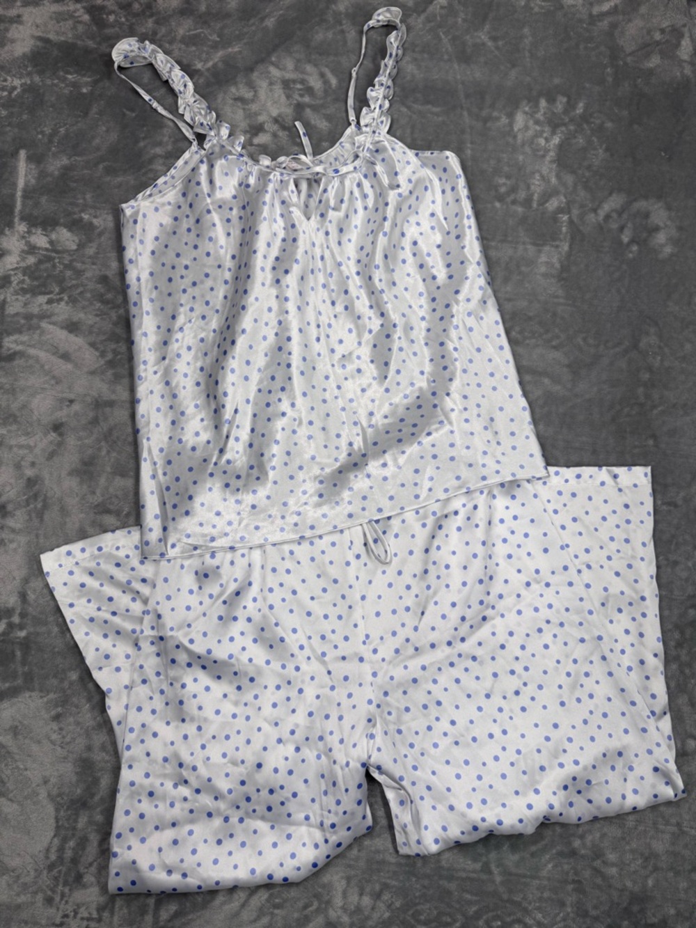 Oscar De La Renta Polka Dot Sleep Set - White with Light Blue Dots